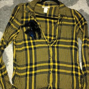 H&M button up shirt